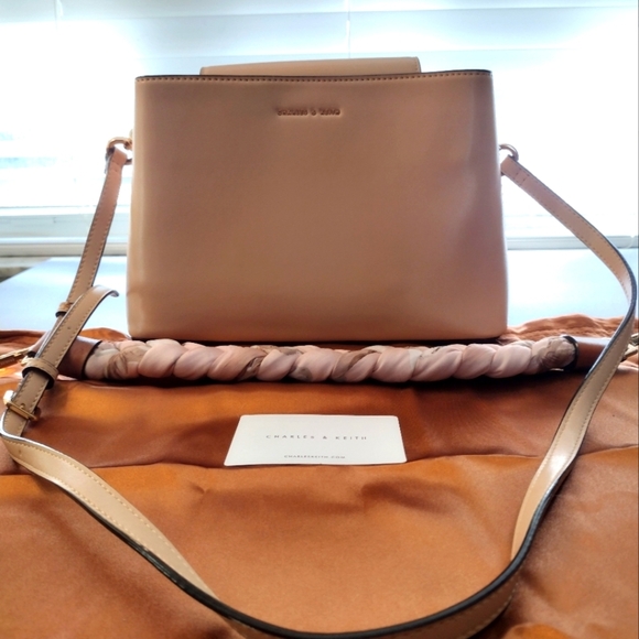 Charles & Keith Scarf Wrapped Handle Handbag - Picture 12 of 12